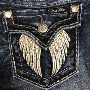 Women’s Miss Me signature skinny jeans